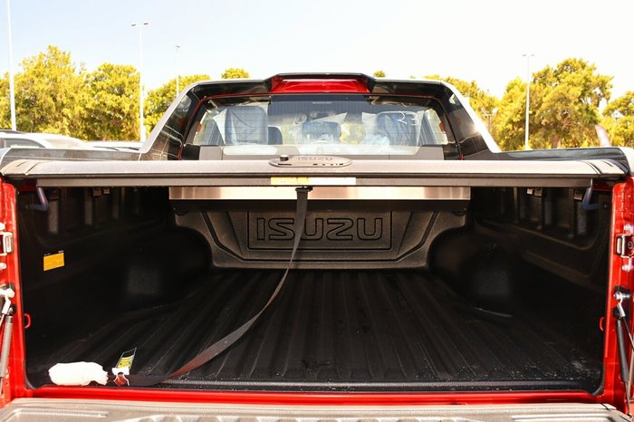 2025 Isuzu D-MAX X-TERRAIN