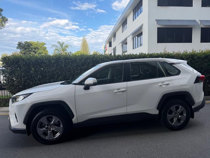 2022 Toyota RAV4 GX