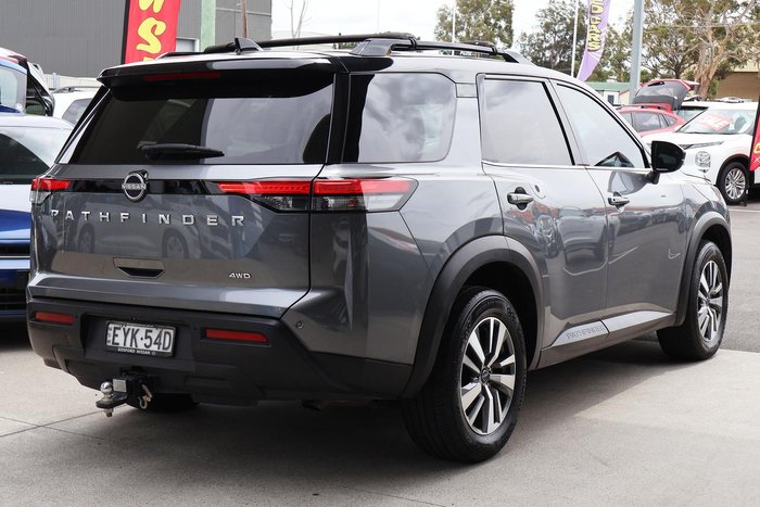 2022 Nissan Pathfinder Ti