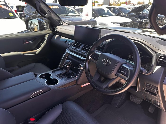 2023 Toyota Landcruiser Sahara