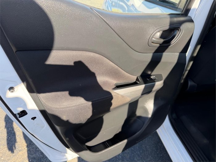 2022 NISSAN NAVARA SL (4x4)