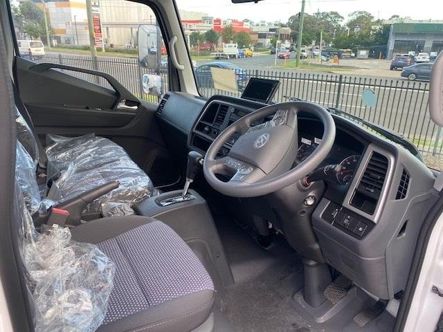 2023 Hyundai Mighty EX4/6 Pantech Rental Spec