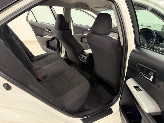 2016 Toyota Camry Atara S ASV50R Diamond White