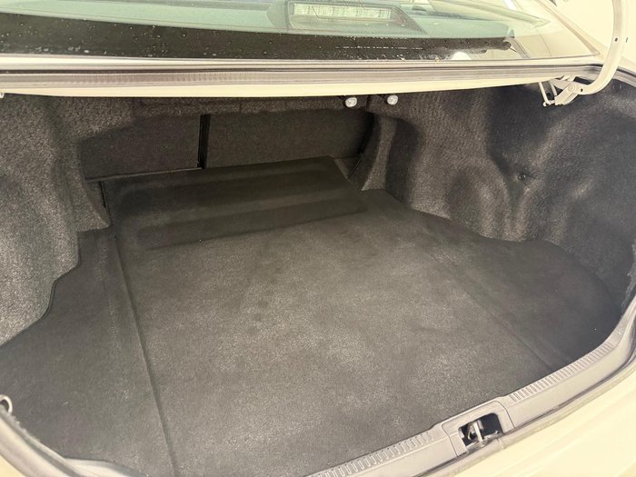 2016 Toyota Camry Atara S ASV50R Diamond White