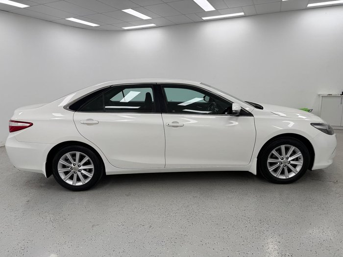 2016 Toyota Camry Atara S ASV50R Diamond White