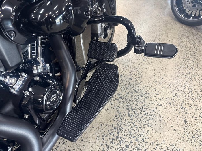 2020 Harley-Davidson Road Glide Special 114 (FLTRXS) Touring Bronze