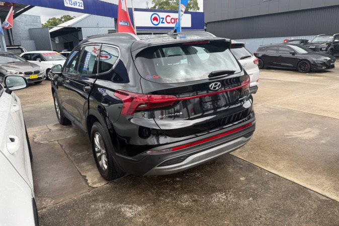 2023 HYUNDAI SANTA FE CRDi (AWD)