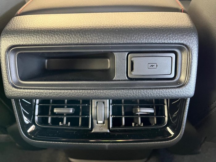 2025 Isuzu D-MAX X-TERRAIN