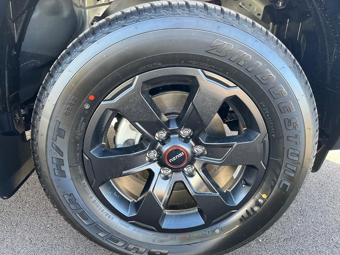 2025 Isuzu D-MAX X-TERRAIN