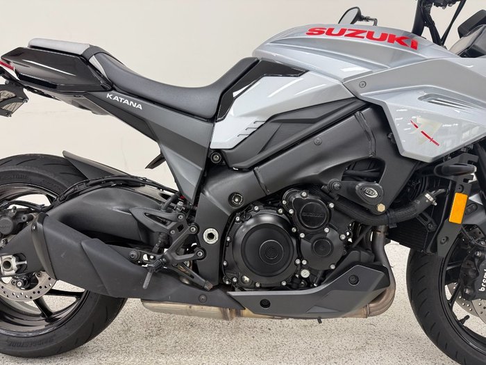 Suzuki 2020 SUZUKI 1000CC GSXS-S1000SRQ Silver