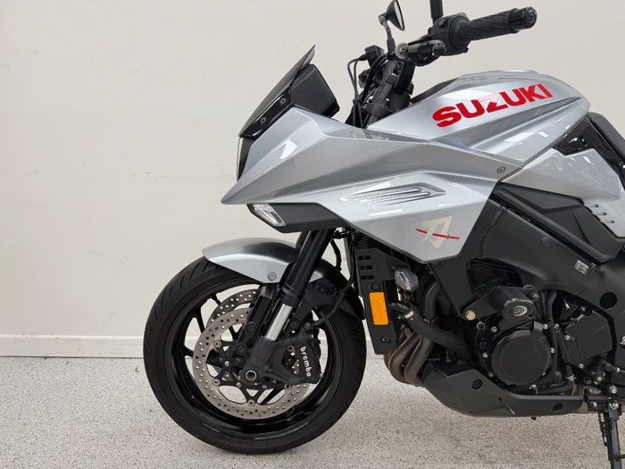 Suzuki 2020 SUZUKI 1000CC GSXS-S1000SRQ Silver