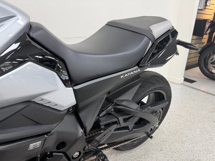 Suzuki 2020 SUZUKI 1000CC GSXS-S1000SRQ Silver