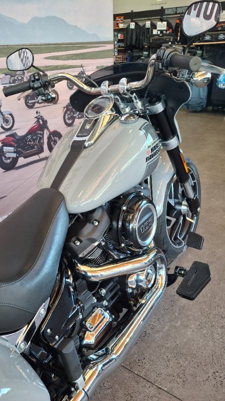 2024 Harley-davidson FLSB SPORT GLIDE (107) BILLIARD GREY
