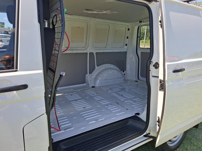 2018 Volkswagen Transporter TDI250 Runner T6 MY18 Candy White