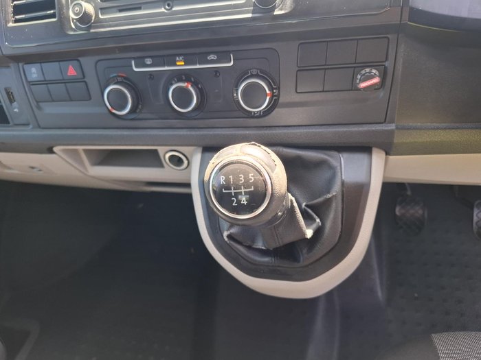 2018 Volkswagen Transporter TDI250 Runner T6 MY18 Candy White