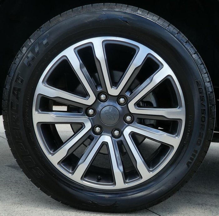 2020 Ford Everest Titanium