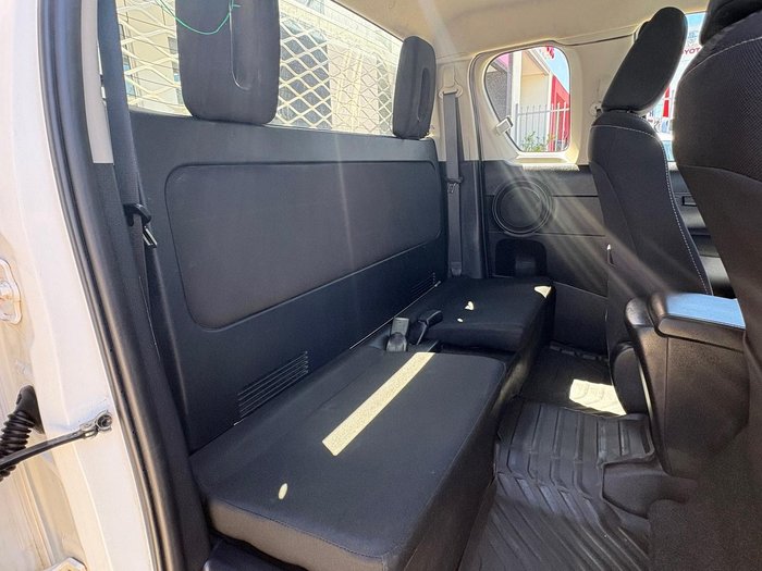 2020 Toyota Hilux SR