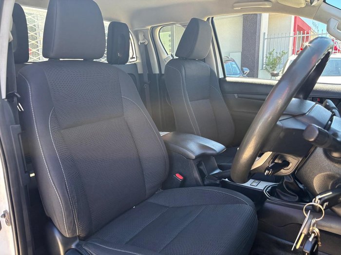 2020 Toyota Hilux SR