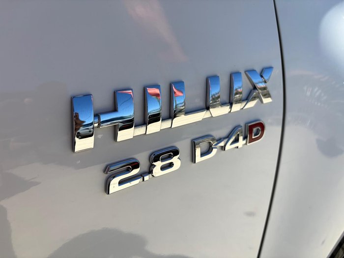 2020 Toyota Hilux SR