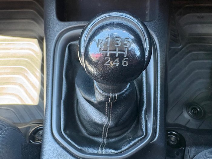 2020 Toyota Hilux SR