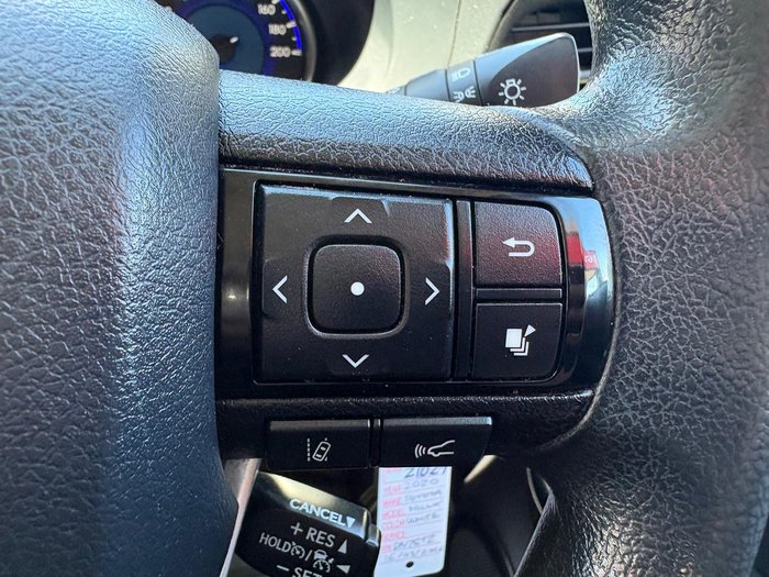 2020 Toyota Hilux SR