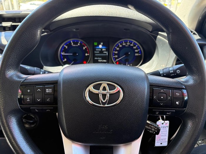 2020 Toyota Hilux SR