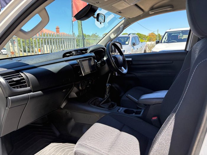 2020 Toyota Hilux SR