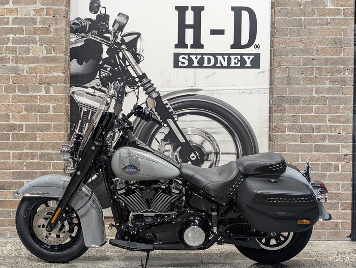 2025 Harley-Davidson Heritage Classic 117 (FLHC) Softail