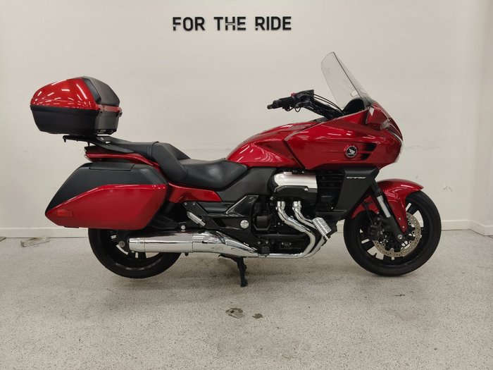 Honda 2014 HONDA 1300CC CTX1300A Red