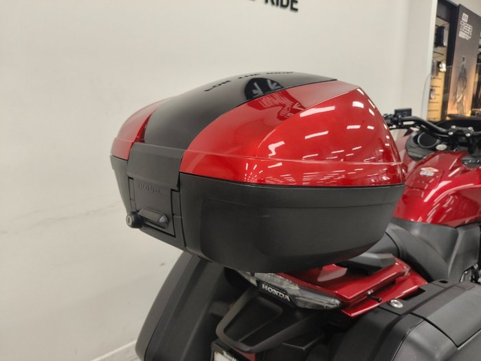 Honda 2014 HONDA 1300CC CTX1300A Red