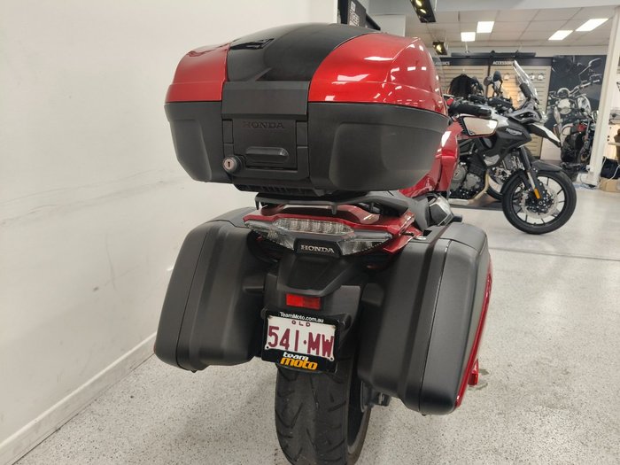 Honda 2014 HONDA 1300CC CTX1300A Red