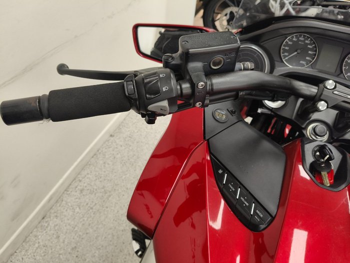 Honda 2014 HONDA 1300CC CTX1300A Red