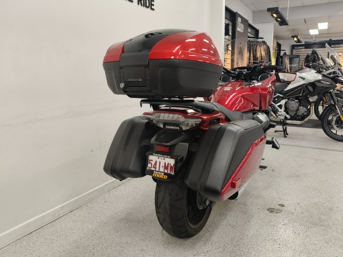 Honda 2014 HONDA 1300CC CTX1300A Red