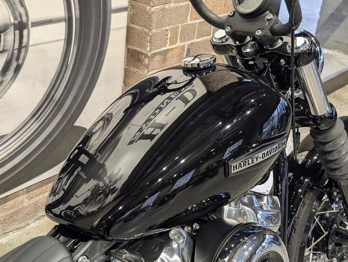 2025 Harley-Davidson Street Bob 117 (FXBB) Softail Black