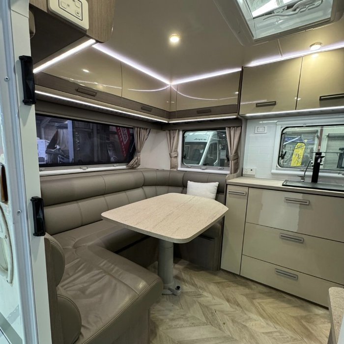 2021 JAYCO SILVERLINE 21.65-3.SL