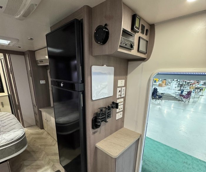 2021 JAYCO SILVERLINE 21.65-3.SL