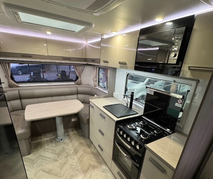 2021 JAYCO SILVERLINE 21.65-3.SL