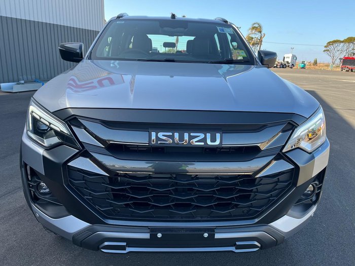 2025 Isuzu D-MAX X-TERRAIN