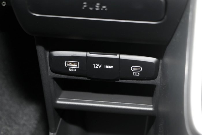 2025 Hyundai STARIA LOAD Premium