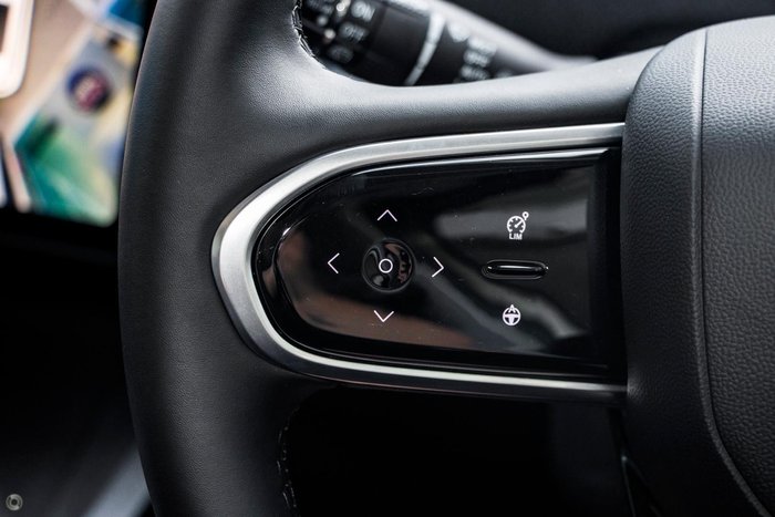 2025 Jaecoo J7 SHS Track