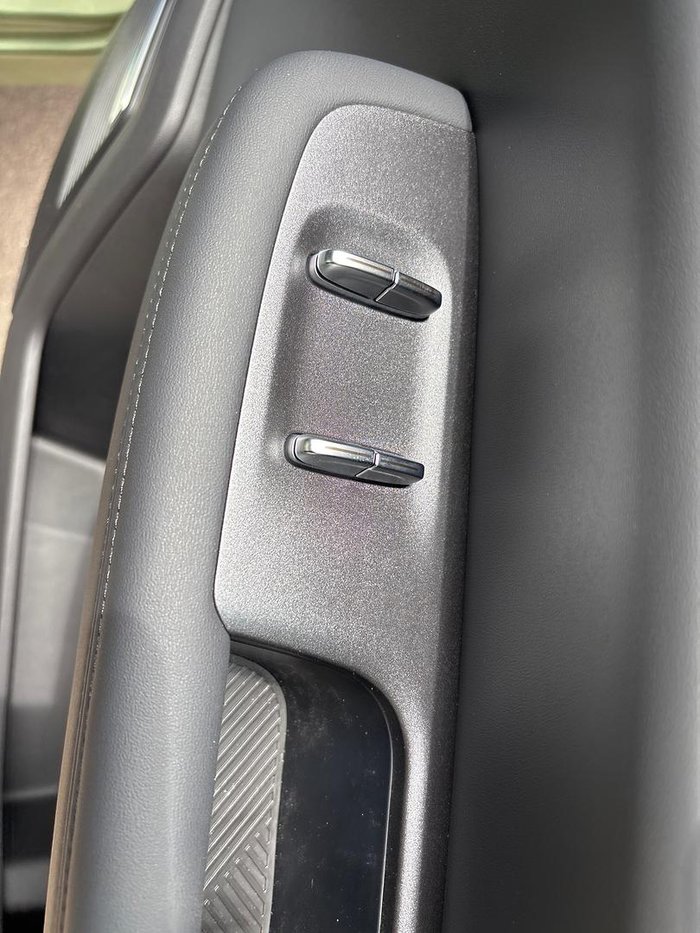 2025 Jaecoo J7 SHS Track