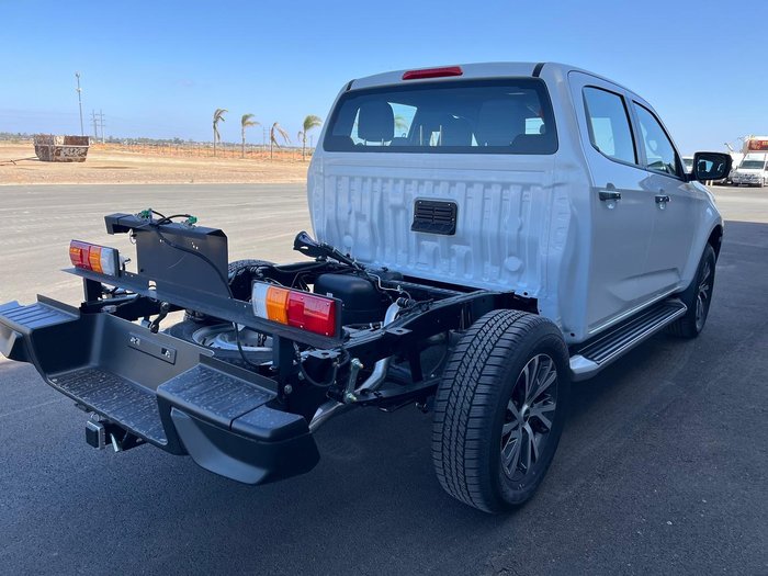 2025 Isuzu D-MAX LS-U