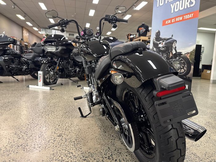 2025 Harley-Davidson Street Bob 117 (FXBB) Softail Black