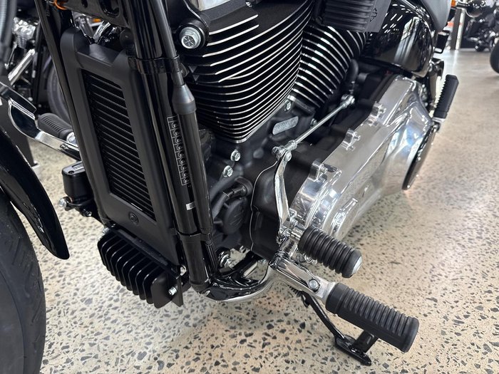 2025 Harley-Davidson Street Bob 117 (FXBB) Softail Black