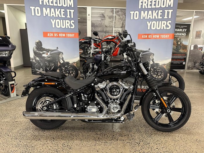 2025 Harley-Davidson Street Bob 117 (FXBB) Softail Black