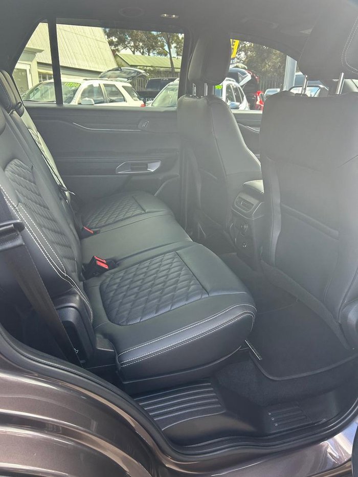 2023 Ford Everest Platinum