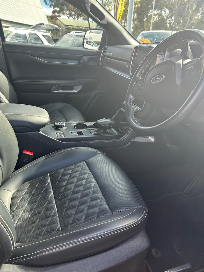 2023 Ford Everest Platinum