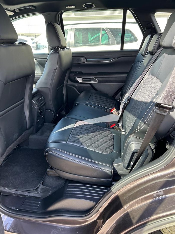 2023 Ford Everest Platinum