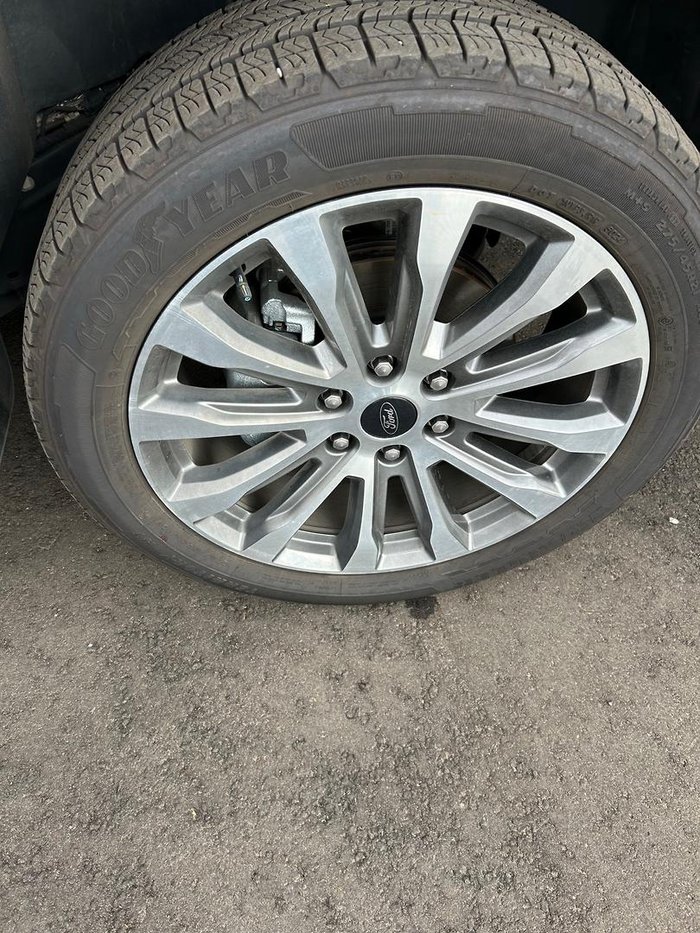 2023 Ford Everest Platinum