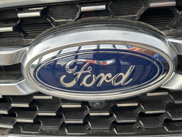 2023 Ford Everest Platinum